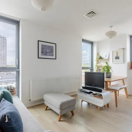 Funky 1bd High-rise Flat Wcity Views Angel!
