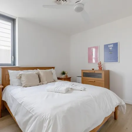 Funky 1bd High-rise Flat Wcity Views Angel! Apartment *