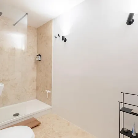 Chic 1bd Maisonette Whot Tub King's Cross! London