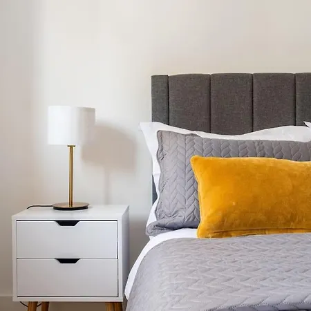 2bd Mews House, Wanstead