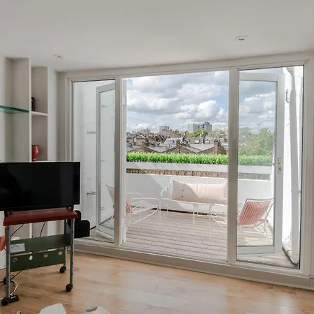 Apartment Light-filled Primrose Hill Rooftop Retreat London