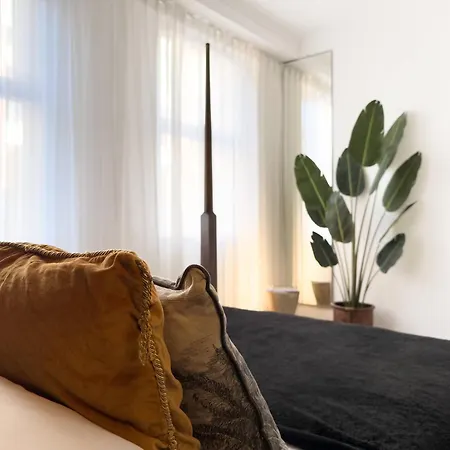 Apartment Tranquil Oasis W 100inch Cinema & Hammock, By The Design Traveller London