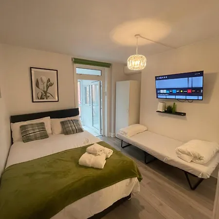 Chamberlayne Aparthotel