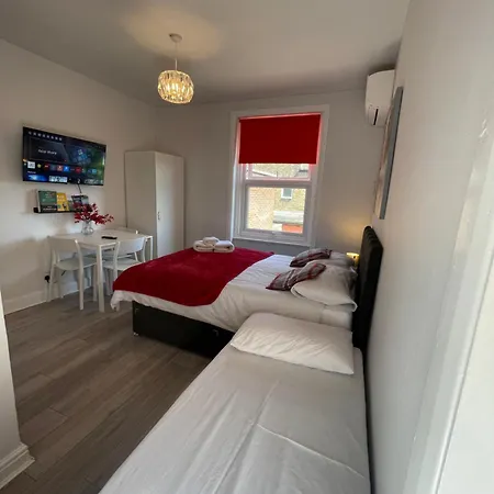 Chamberlayne Aparthotel 5*