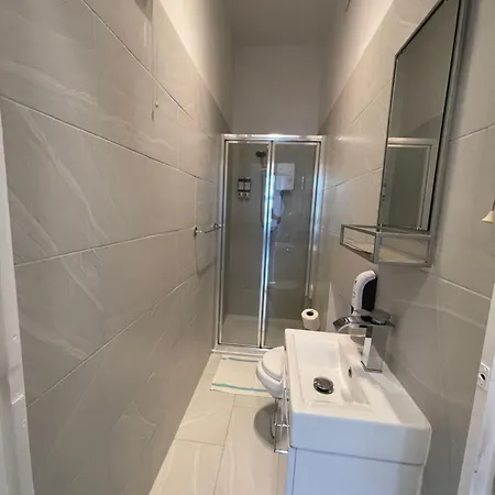 Chamberlayne Aparthotel Londra