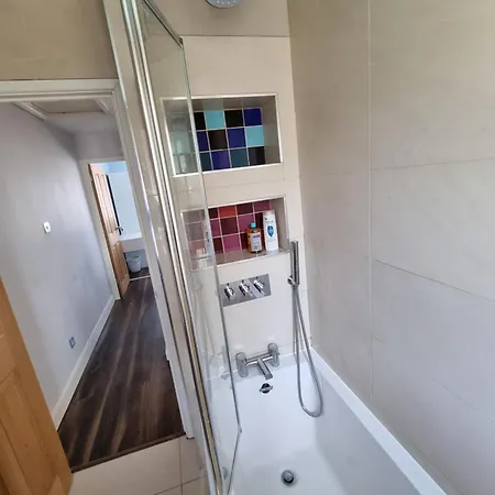 Zone 1 House With Secure Garden London