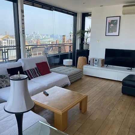 Apartment Penthouse In Battersea Amazing Views Of *