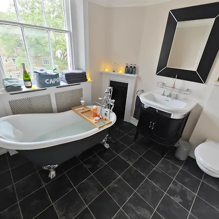 Stunning 4 Bedroom Flat In Regent's Park - Abbey Rd * London