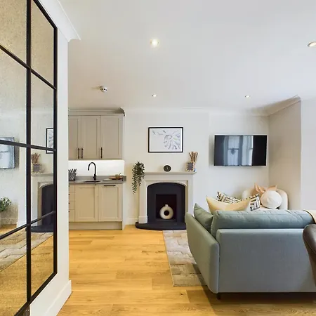Apartamento Be - The Warwick Avenue Residences *