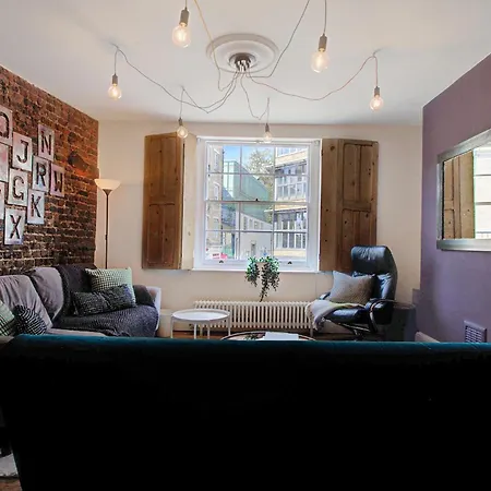 Old Street Iconic Warehouse Style 4 Bedroom 2 Bath House Prime Location * London