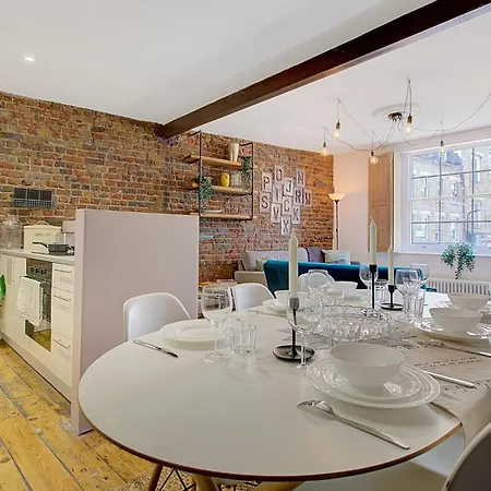 Old Street Iconic Warehouse Style 4 Bedroom 2 Bath House Prime Location *