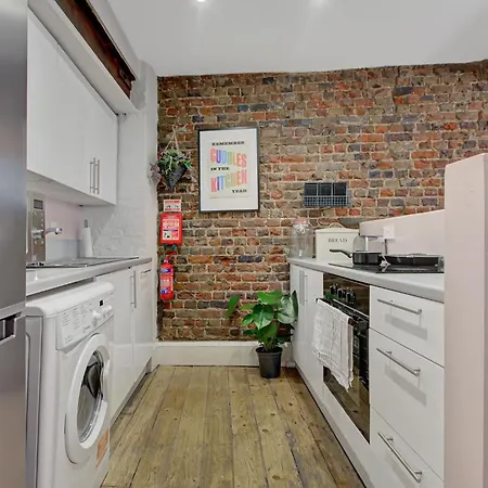 Old Street Iconic Warehouse Style 4 Bedroom 2 Bath House Prime Location London