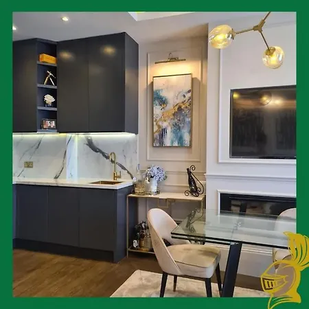 Kings Road Devereux Residences * London