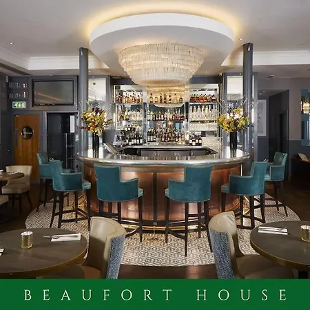 Kings Road Devereux Residences *