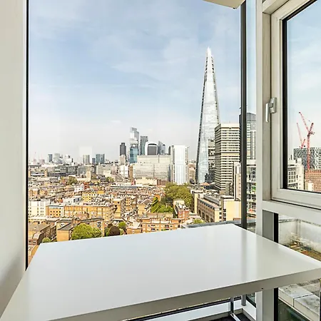 Skyline Serenity In Southwark Londra