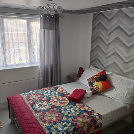 Captivating 3-bed In