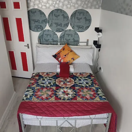 Captivating 3-bed In Romford