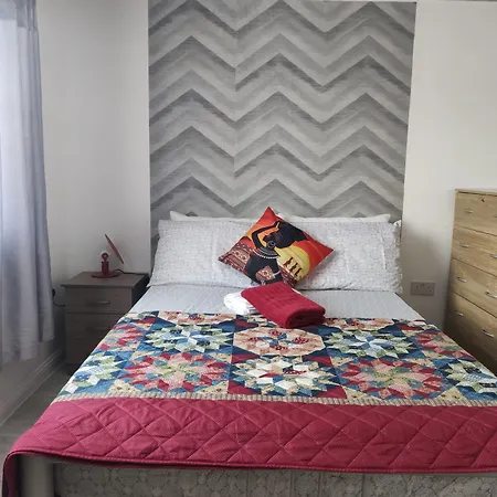 Captivating 3-bed In Romford
