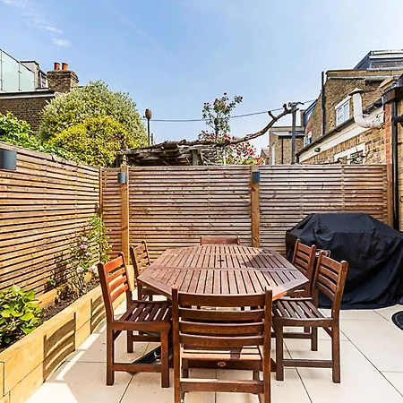 Luxury Fulham Retreat * London