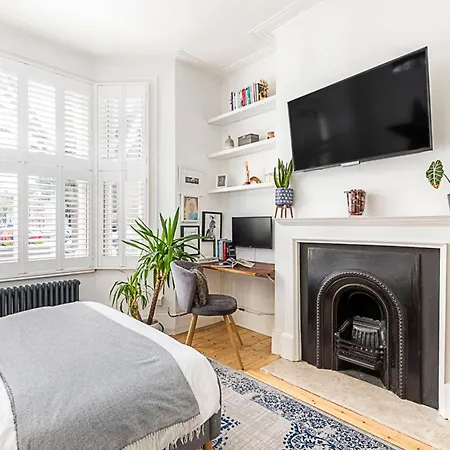Luxury Fulham Retreat * London