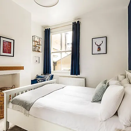 Luxury Fulham Retreat London