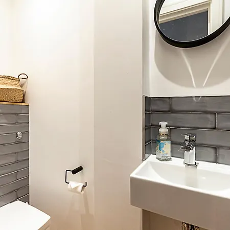 Luxury Fulham Retreat Apartment