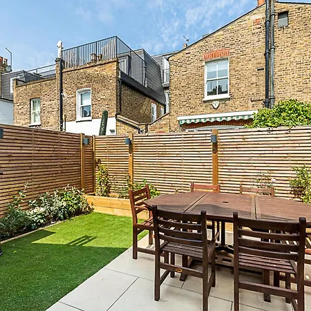 Luxury Fulham Retreat London
