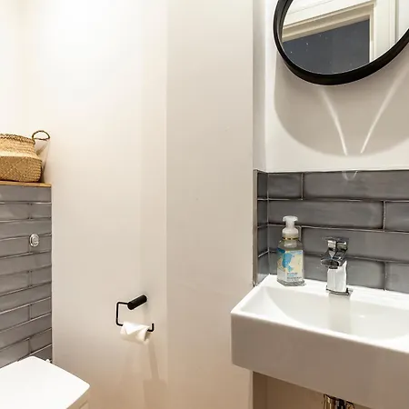 Luxury Fulham Retreat London