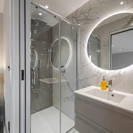 Arcadia Residences - Luxury In Kensington *