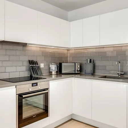 Khayat Homes - The Khalifa - One Bed Luxury Apartment