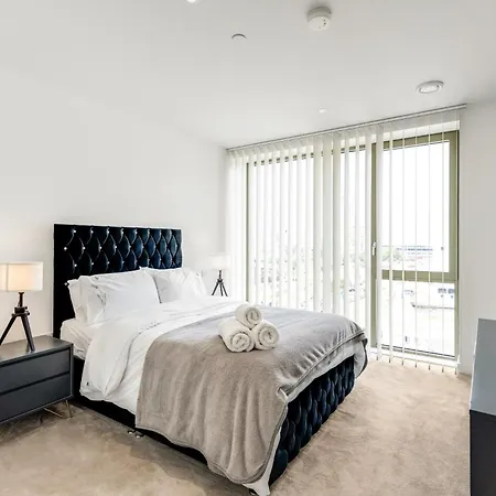 Khayat Homes - The Khalifa - One Bed Luxury Apartment London