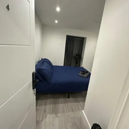 Guest house Victoria 15 Minutes Away London