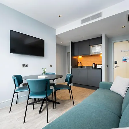 Staycity Greenwich High Road Aparthotel