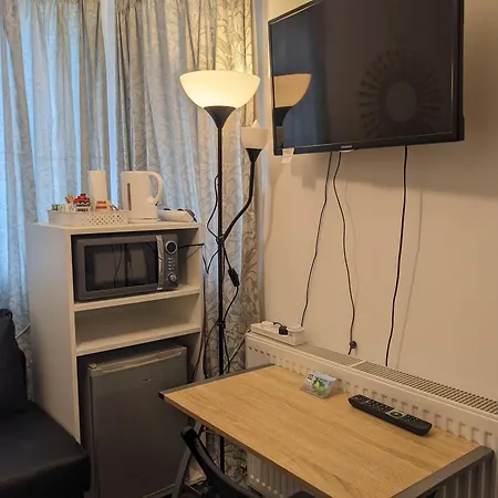 Travelstop #london-ealing Homestay *