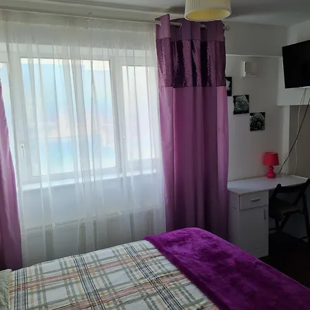 Travelstop #london-ealing *