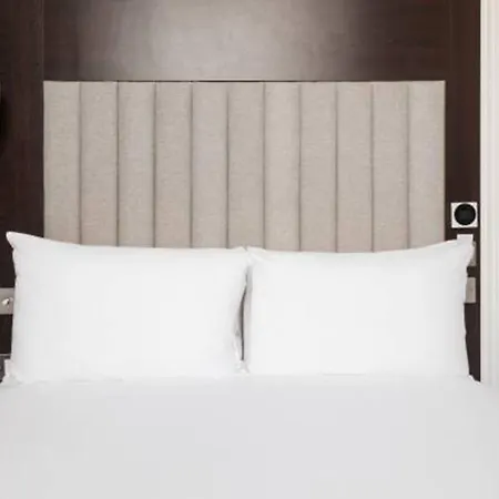 Rove Paddington 4*