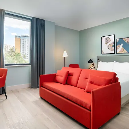 Hyatt Place East 4*