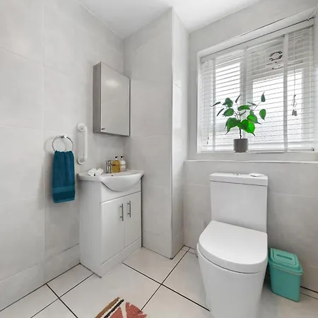 Clapham Serenity Garden Retreat With Free Parking Appartamento Londra