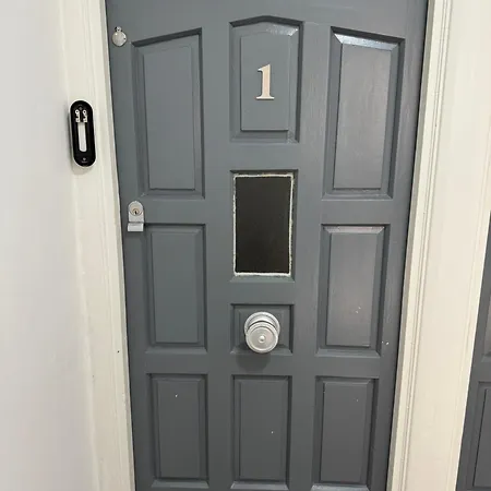 Apartment Manor Court 1 London