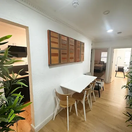 Flat 2 In Aldgate