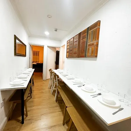 Apartment Flat 2 In Aldgate London