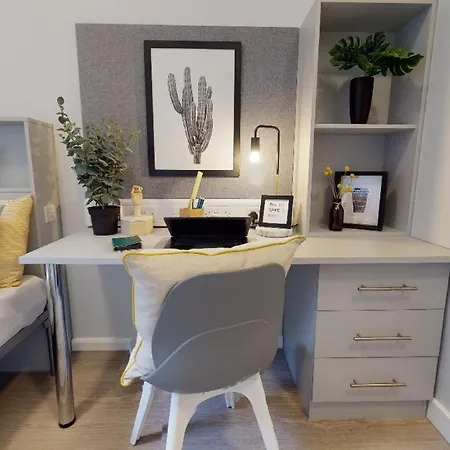 Student Only Private Ensuite At Will Wyatt Court Homestay *