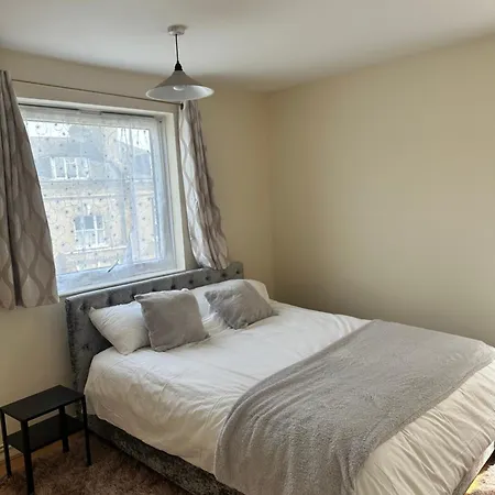 Cosy Camden 3 Bed - Sleeps 6 Apartment *