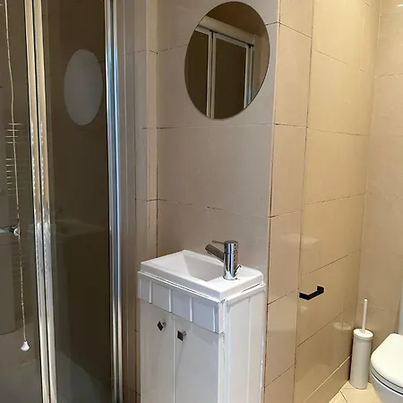 Apartment Golders London