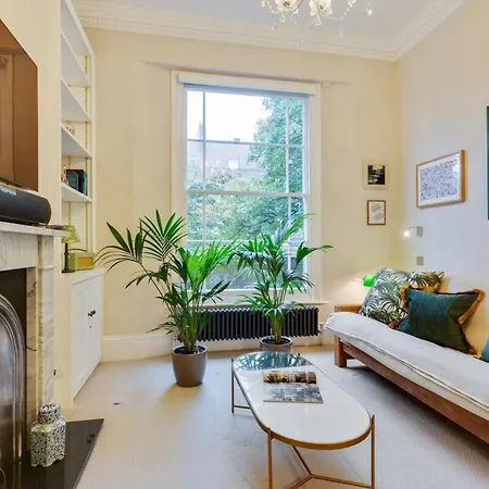 Bright Camberwell Georgian Apartment