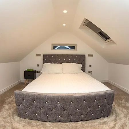 Bonneville House, Private Jacuzzi And Modern Interior * London