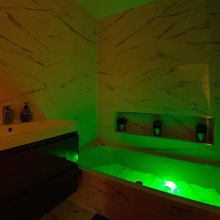 Bonneville House, Private Jacuzzi And Modern Interior *