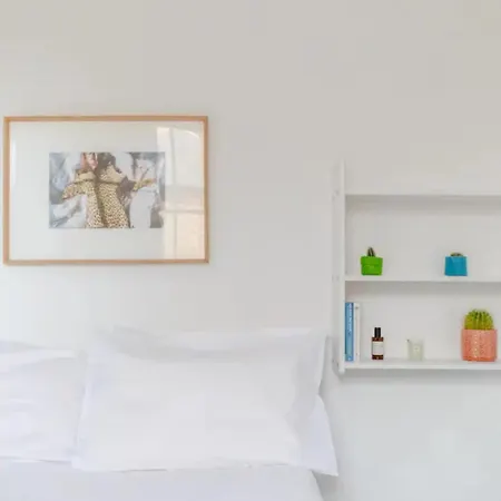 Beautifully Designed 2bd House - By Queen's Park! * London