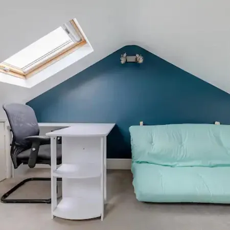 Holiday home Beautifully Designed 2bd House - By Queen's Park! London