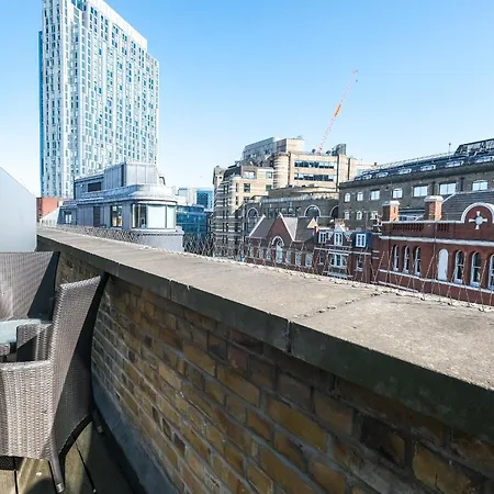 Aparthotel Servised On Artillery Lane 4*